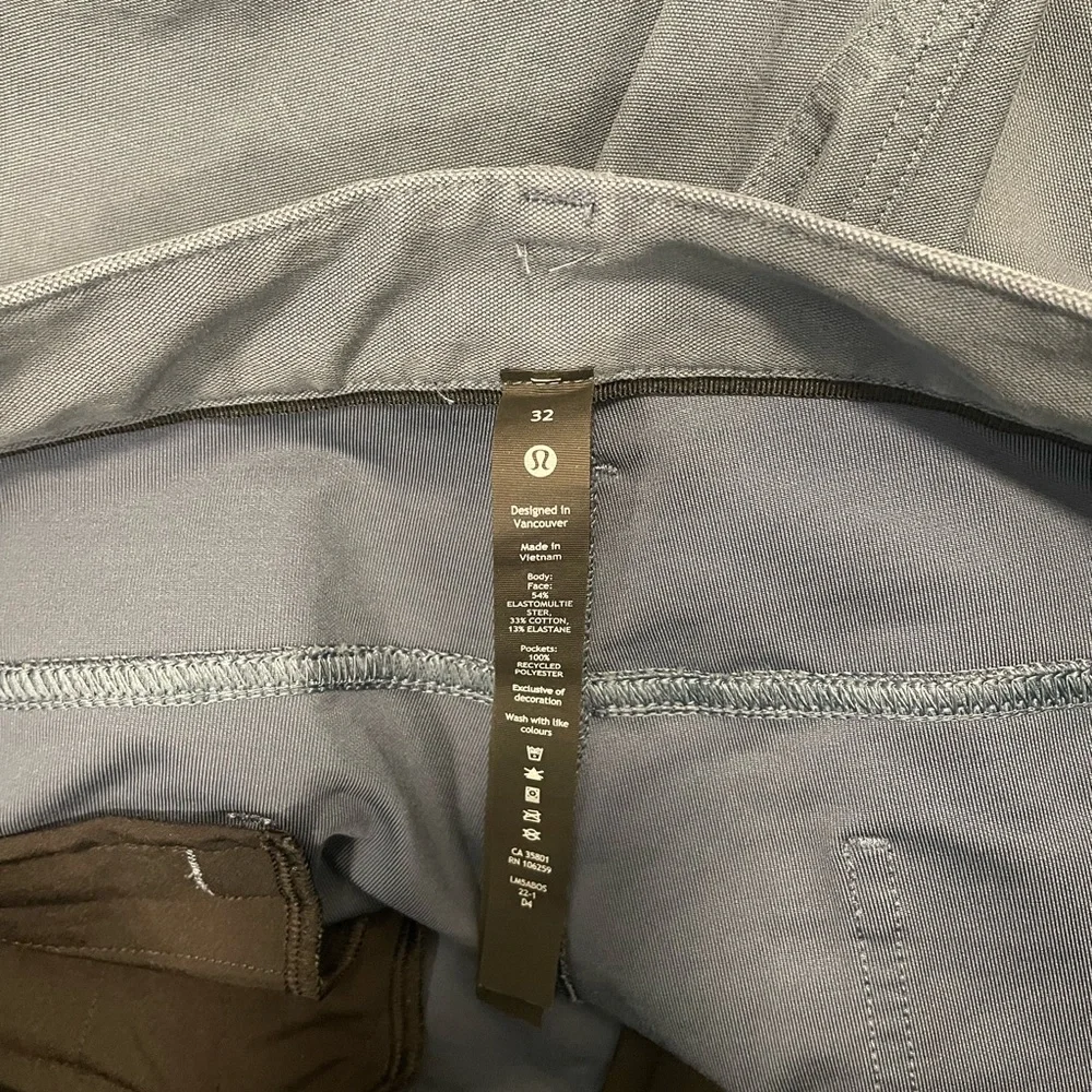 Lululemon dusty blue commuter pants - NWOT - Picture 4 of 4